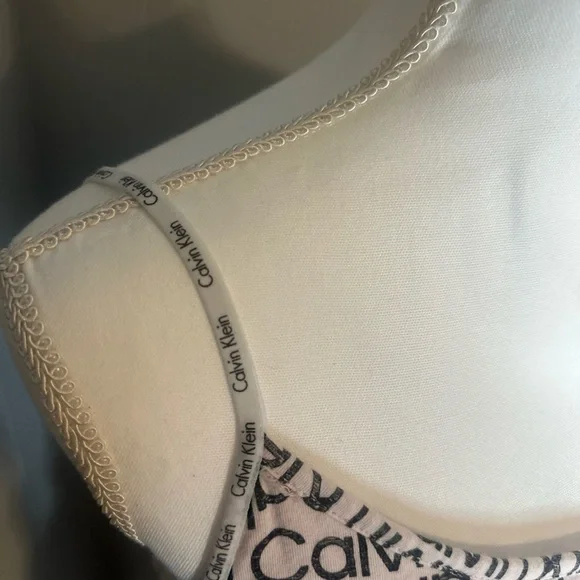 Calvin Klein Logo Print Lounge Set – Tank & Shorts, Size XL - Picture 2 of 8